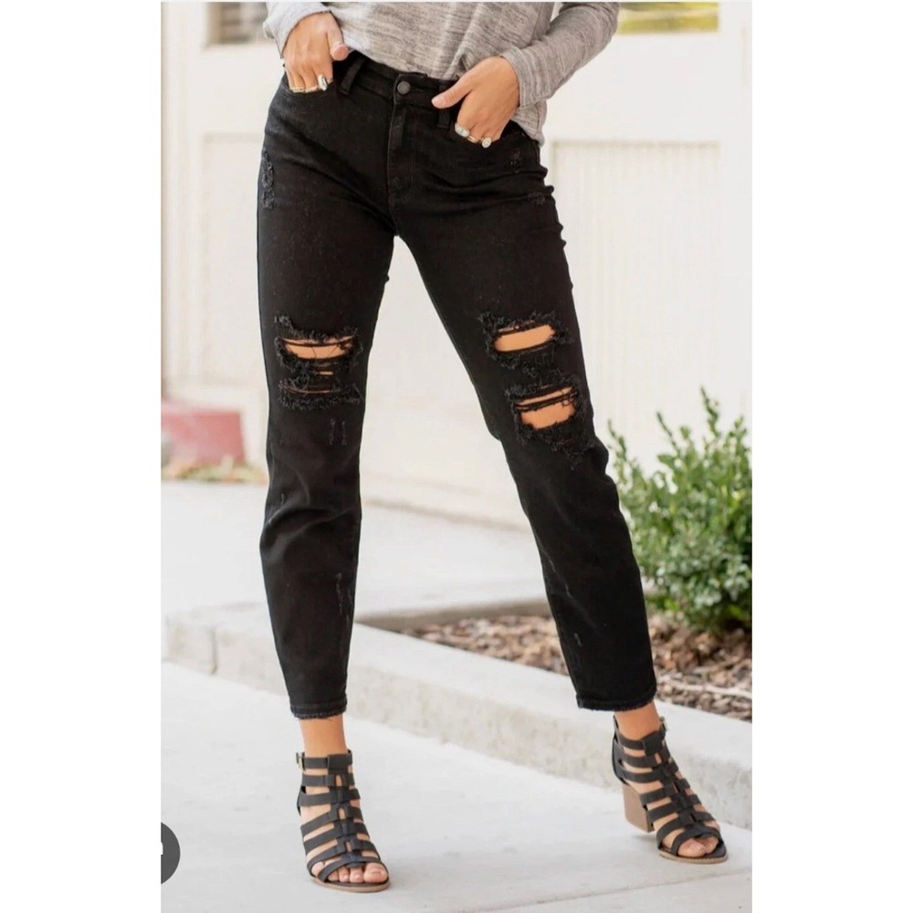 Judy Blue Black Distressed High Rise Boyfriend Jeans JB82161BK Size‎ 9/29 - Picture 3 of 16